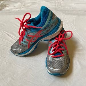 Asics women’s gel-cumulus 17 running shoe sz 6.5